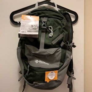 **NWT** Trail Break 18 Ltr Hydration Pack, w/ 3-Liter Reservoir, Green, Unisex